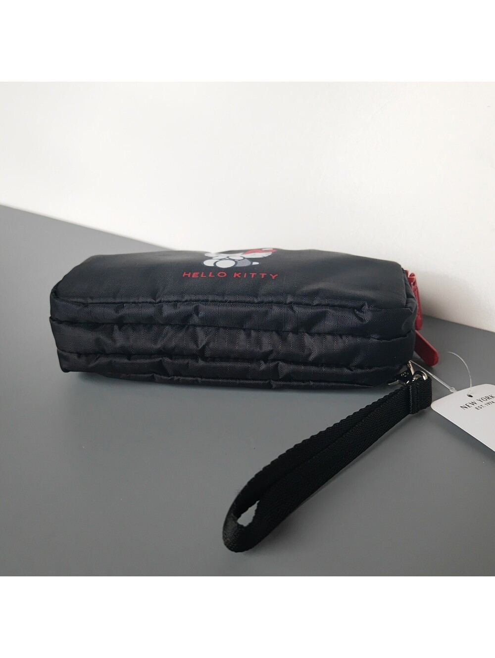 LeSportsac x Hello Kitty Black 3-Zip Wristlet Wallet NWT - Picture 3 of 9